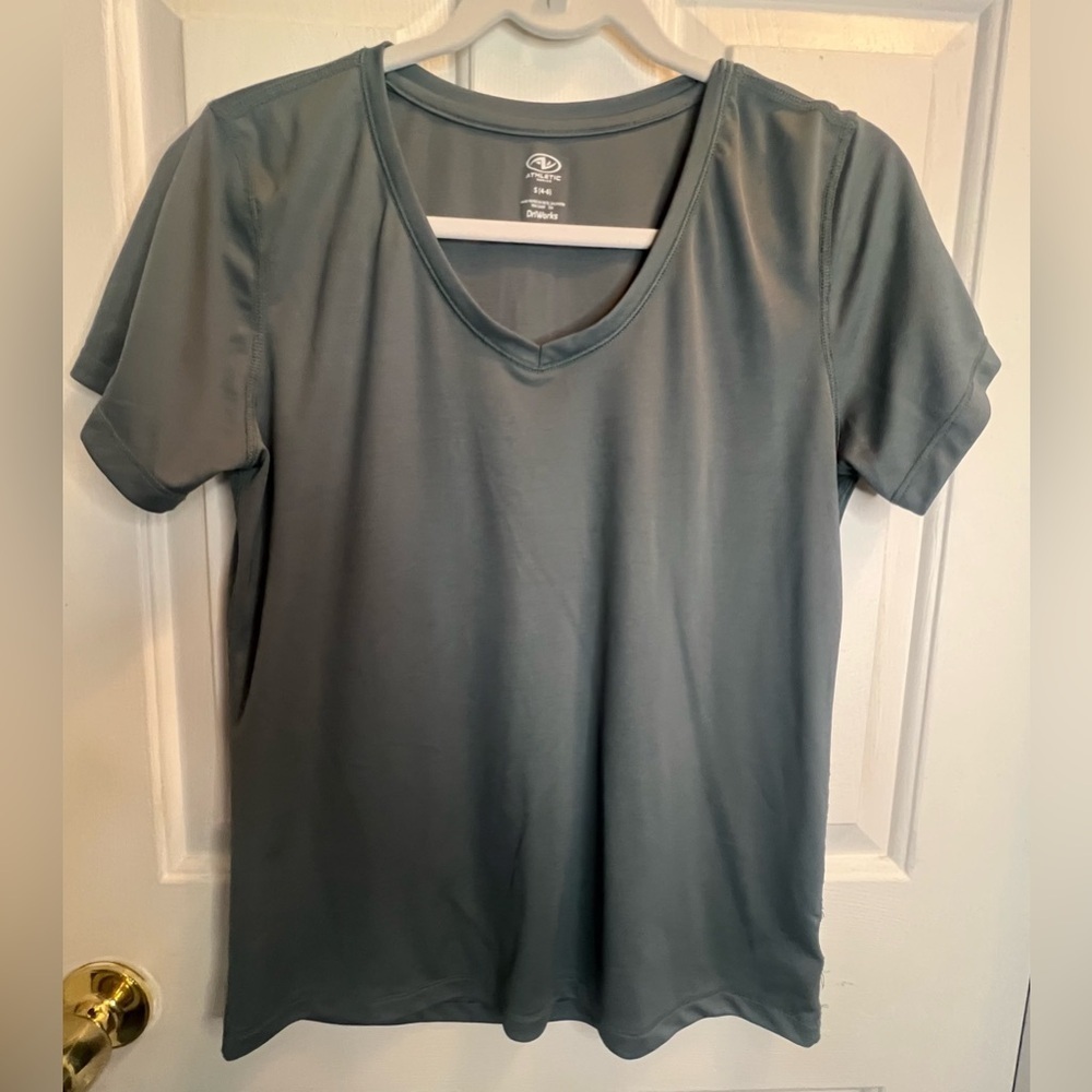 Athletic Works Gray Short Sleeve Relaxed T-Shirt